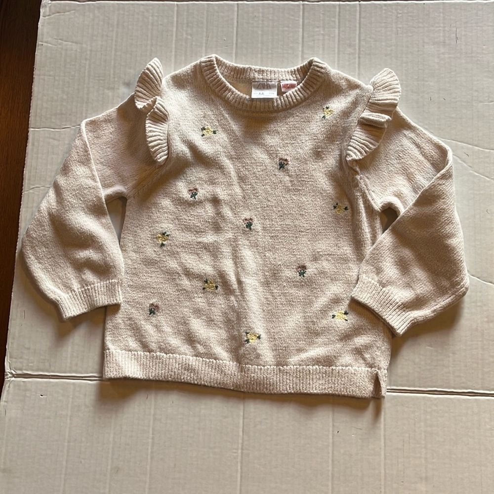 Zara-4 to 5 years-Cream-ruffle, embroidered, knit, boxy, crewneck, sweater.